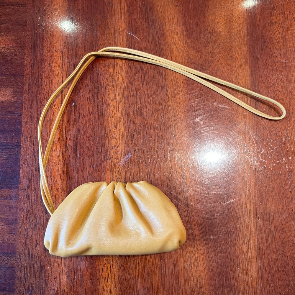 Authentic Bottega Veneta Tan Leather Mini Coin Pouch calf Leather